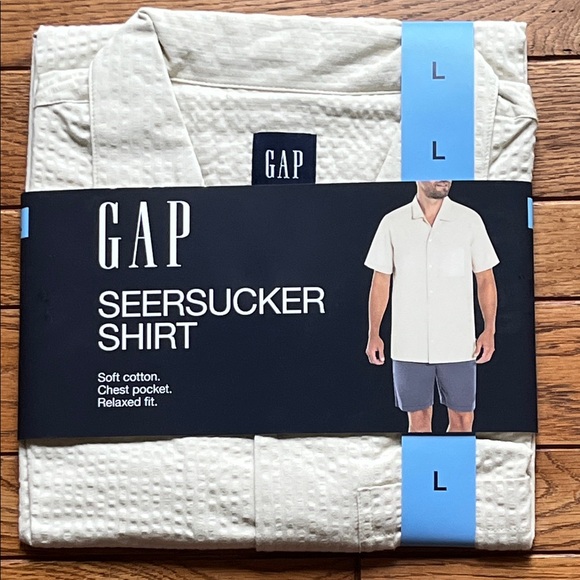 NWT GAP Seersucker Short Sleeve Shirt  L - Picture 2 of 5